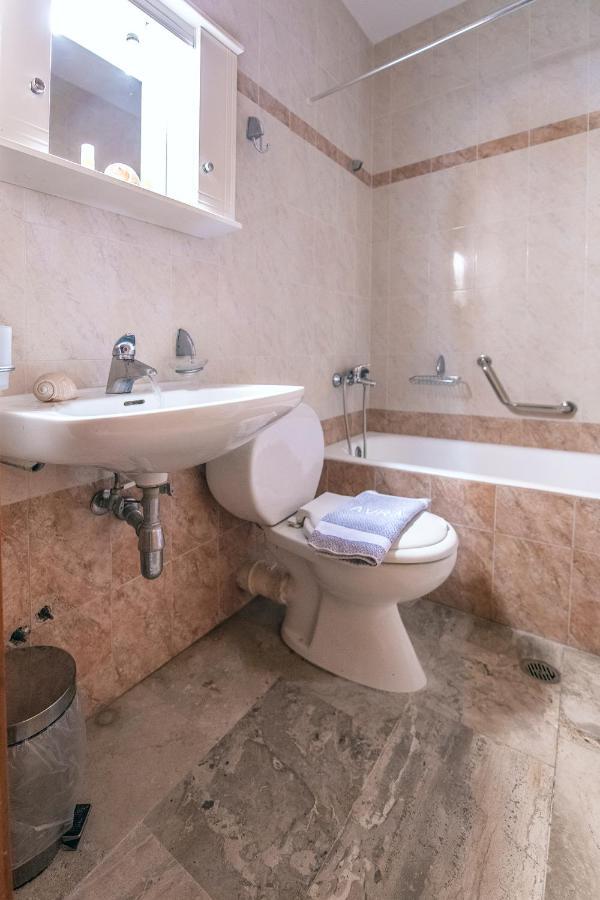 Avra Hotel Méthana 외부 사진